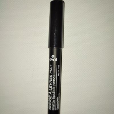 Crayon rouge a levres argile rose